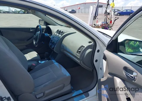 2008 Nissan Altima 2.5 S z USA, uszkodzony, nr VIN 1N4AL21E68N495908